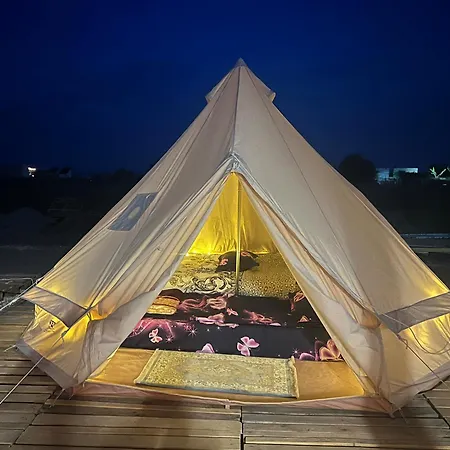 Meme Glamping *