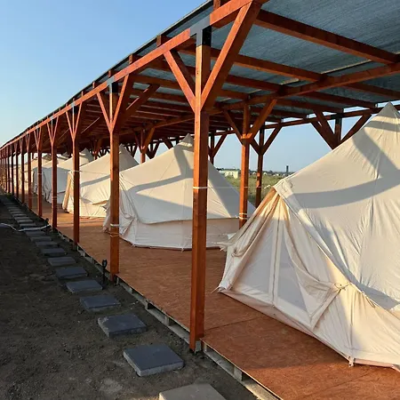 Luxussátor Meme Glamping *